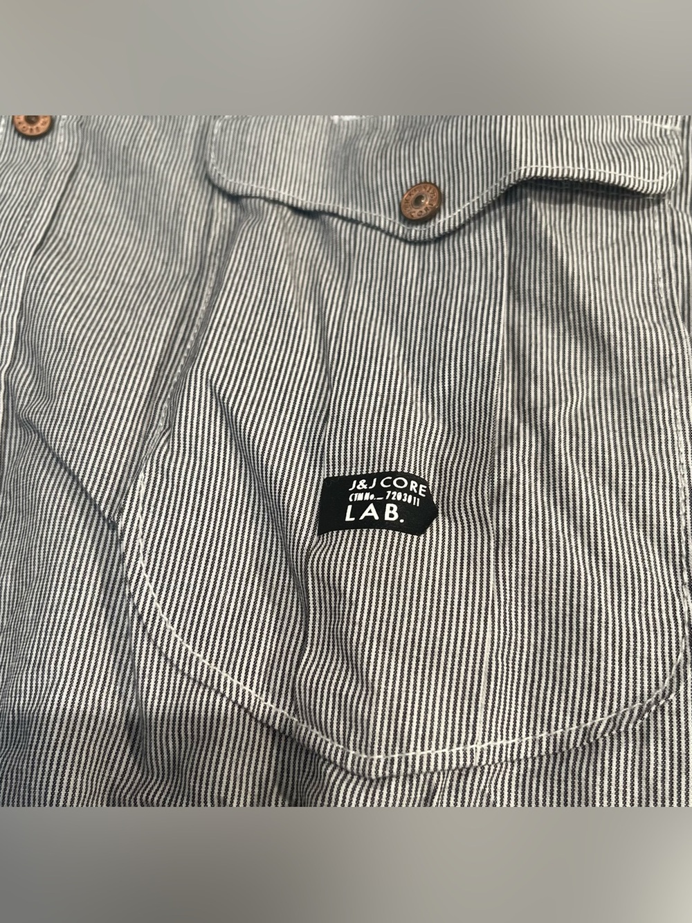 J&J Core Button Up - Picture 7 of 7